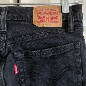 Black Wedgie Skinny Levis